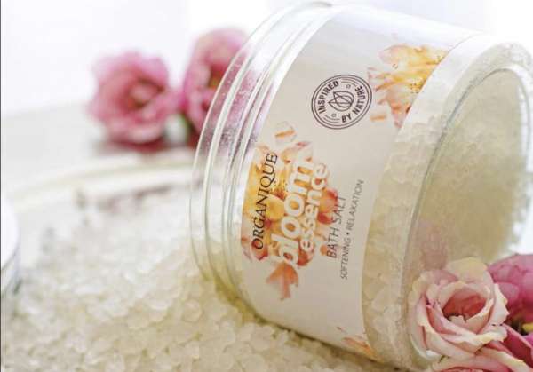 Organique Bloom Essence Badesalz / Steinsalz
